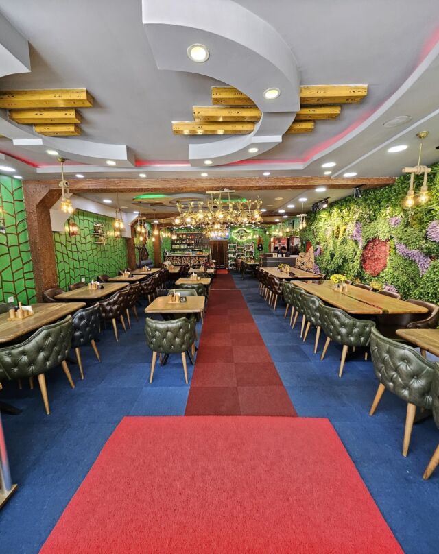 Asia Lounge, an authentic South Asian restaurant in Fatih, Istanbul, offers a unique dining experience in a beautifully crafted environment. Come for the food, stay for the aesthetic. 🌟🍽️

#asialounge #asianfood #desifoods #halalfoods #indiancuisine #pakistanifood #bangladeshifood