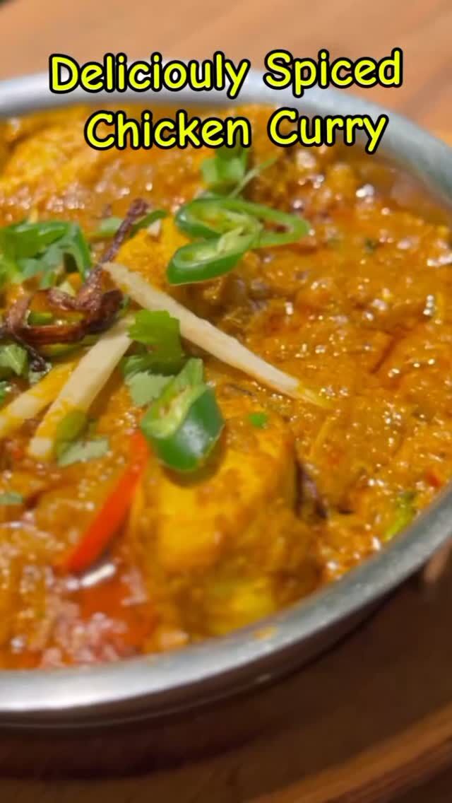 Gathered around the table with family, sharing stories and this deliciously spiced chicken curry. Every bite is a journey to culinary bliss! 🍛 🔥🌶️🍗.

#AsiaLounge #chickencurry #chickentikkamasala #chickenhandi #chickencurryrecipe #chickencurry #curry #chickenbiryani #chickenchanamasala #specialchicken #specialcurry #indianhandi #pakistanikarahi #indianchicken #pakistanichicken #desifoods #bangladeshicuisine #hintmutfağı #fatih #istanbul #hindistan #bangladeshifood #chickentikka #indiancuisine #turkey #bangladesh